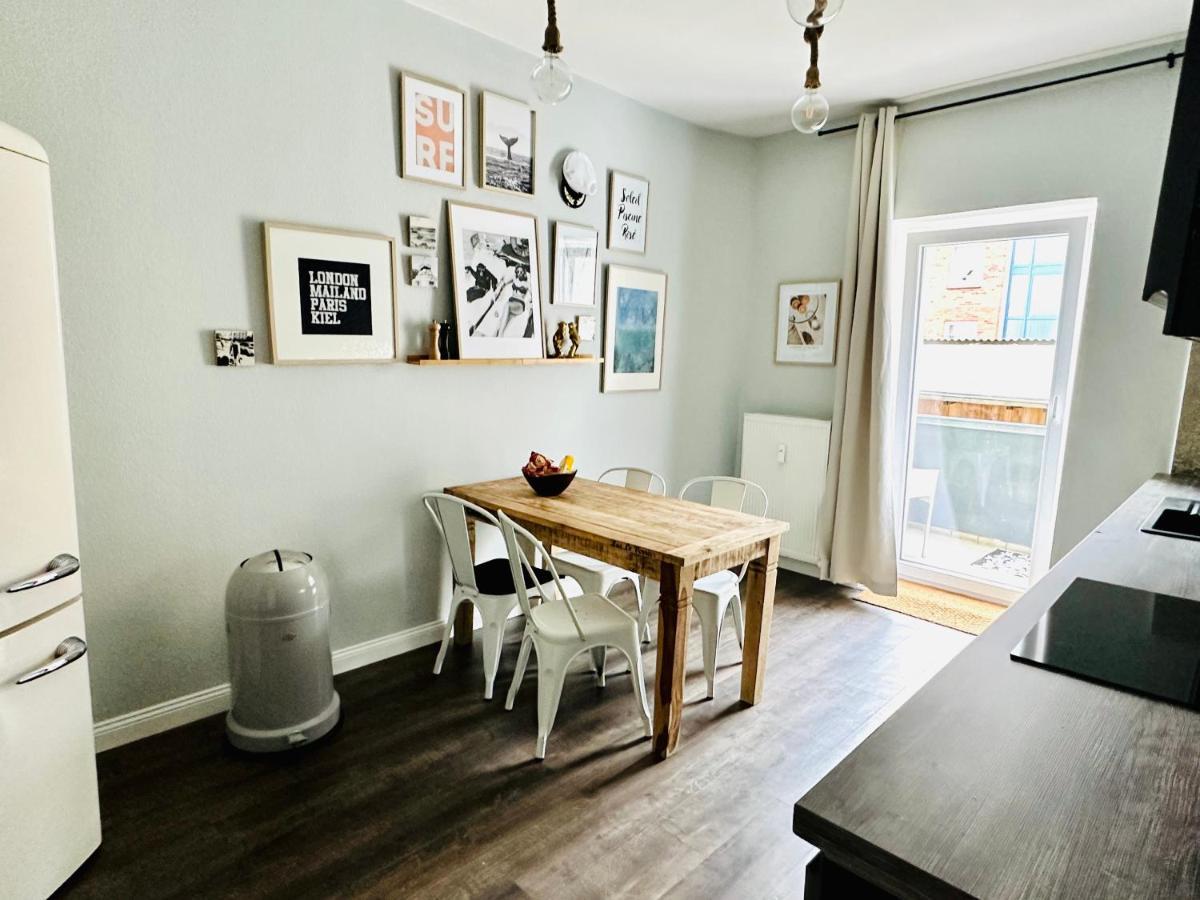 Blaue Butze, Parkplatz Apartment Kronshagen
